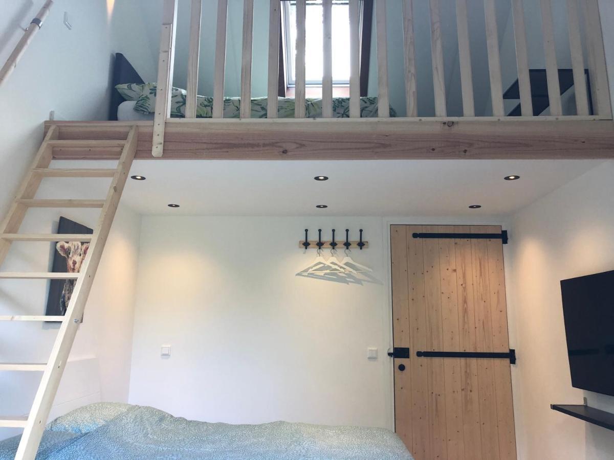 Flora'S B&B Landsmeer Dış mekan fotoğraf