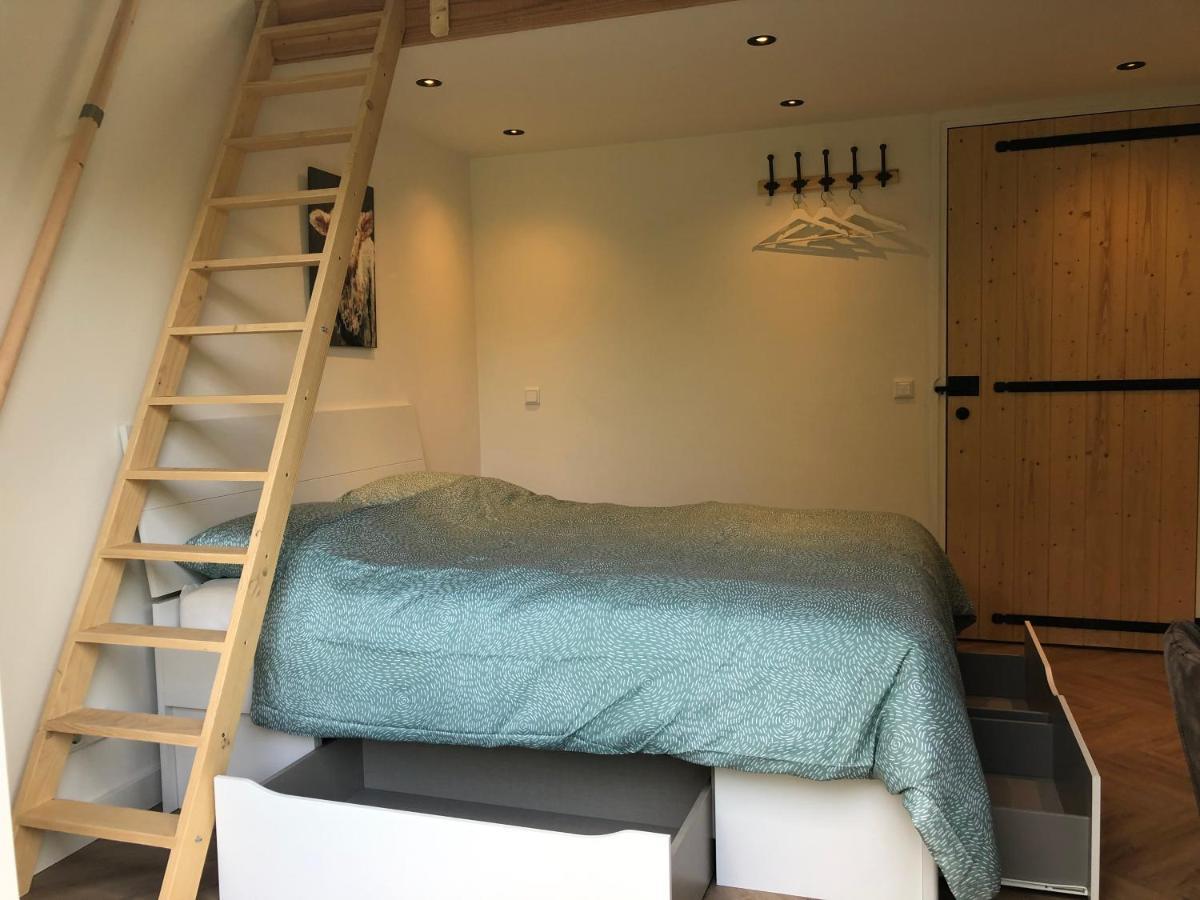Flora'S B&B Landsmeer Dış mekan fotoğraf