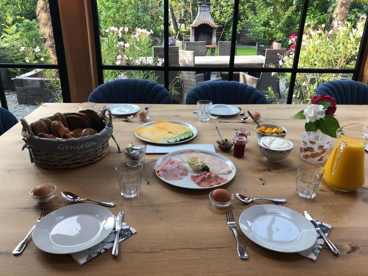 Flora'S B&B Landsmeer Dış mekan fotoğraf